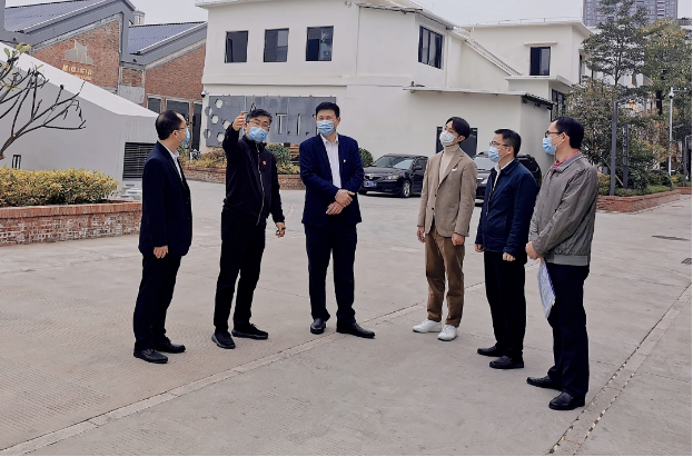 廣州輕工集團黨委書記、董事長曾郴湘帶隊到新仕誠公司T.I.T智慧園調(diào)研