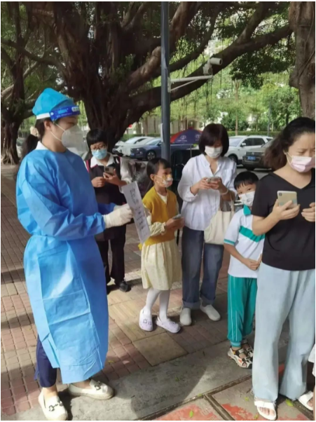 新仕誠公司紀(jì)檢干部督戰(zhàn)并進(jìn)，以實(shí)際行動(dòng)筑牢疫情防護(hù)網(wǎng)