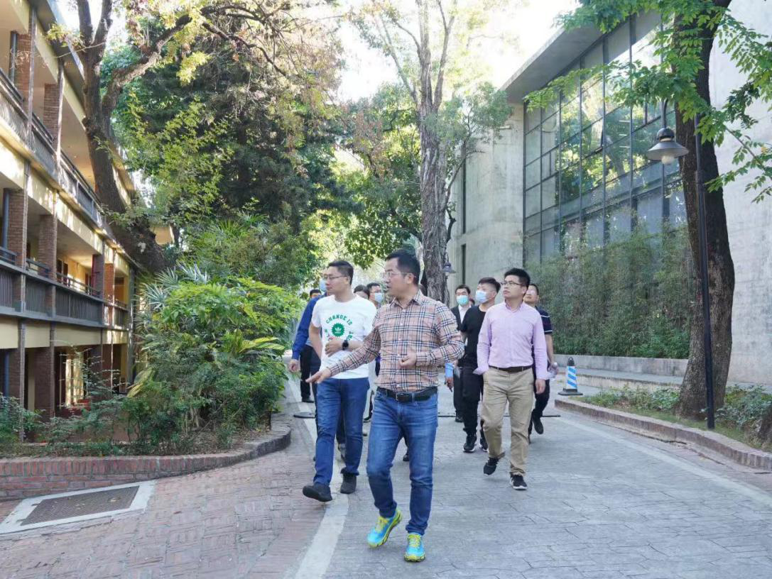 “名企游學廣東行”活動企業(yè)家一行到T.I.T創(chuàng)意園調研2